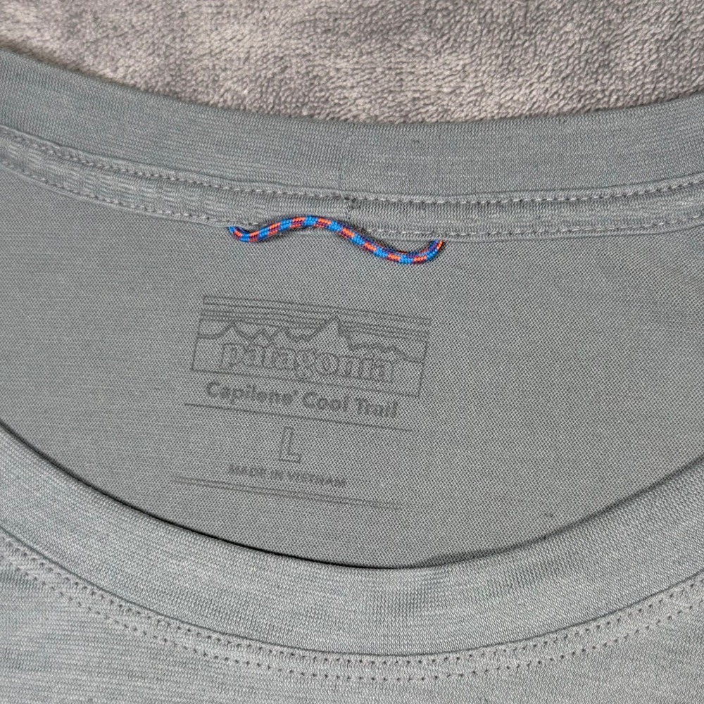 Lot of 2 Patagonia Capilene Cool Trail Mens L Alpine Adventures Blue Gray Shirts - Picture 8 of 16